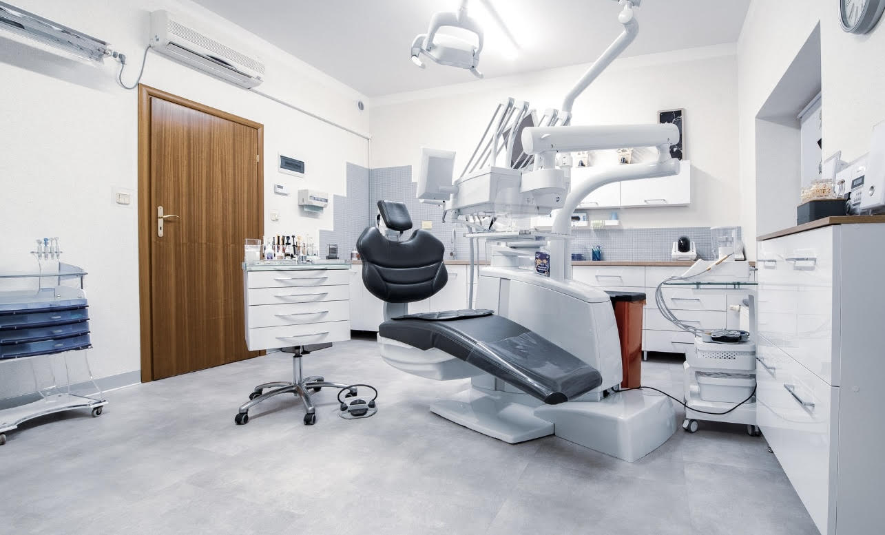 Lekarz Dentysta (Warszawa)